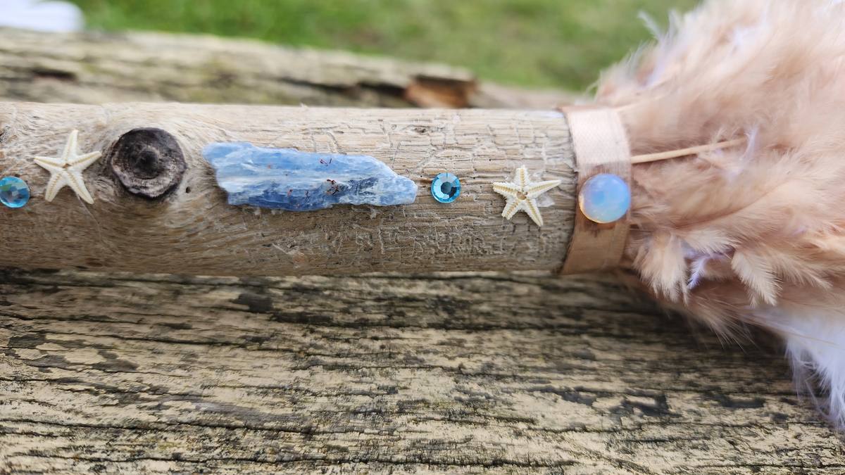 Kyanite starfish wand detail